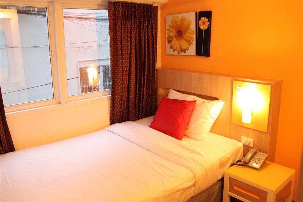 The Inn Saladaeng Bangkok Esterno foto