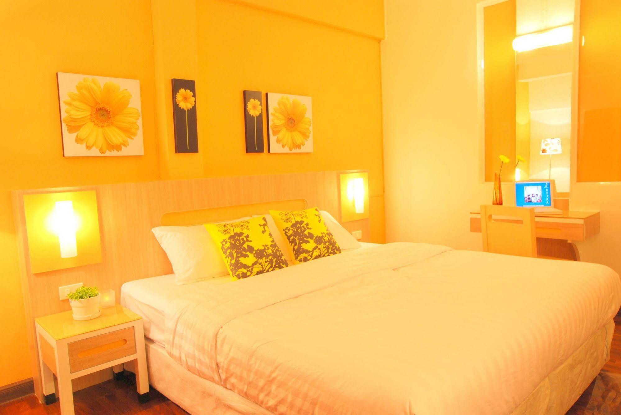 The Inn Saladaeng Bangkok Esterno foto