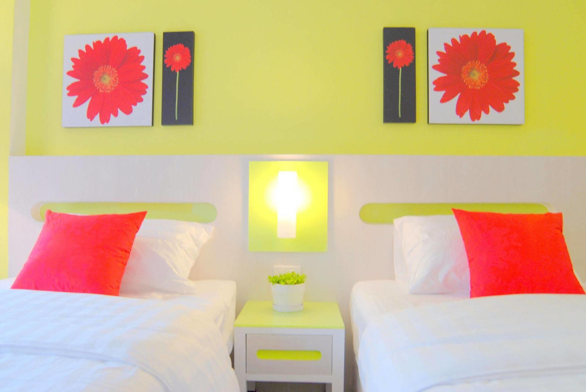 The Inn Saladaeng Bangkok Esterno foto