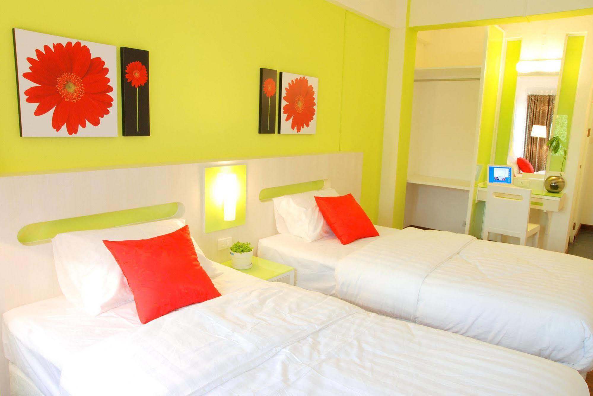 The Inn Saladaeng Bangkok Esterno foto