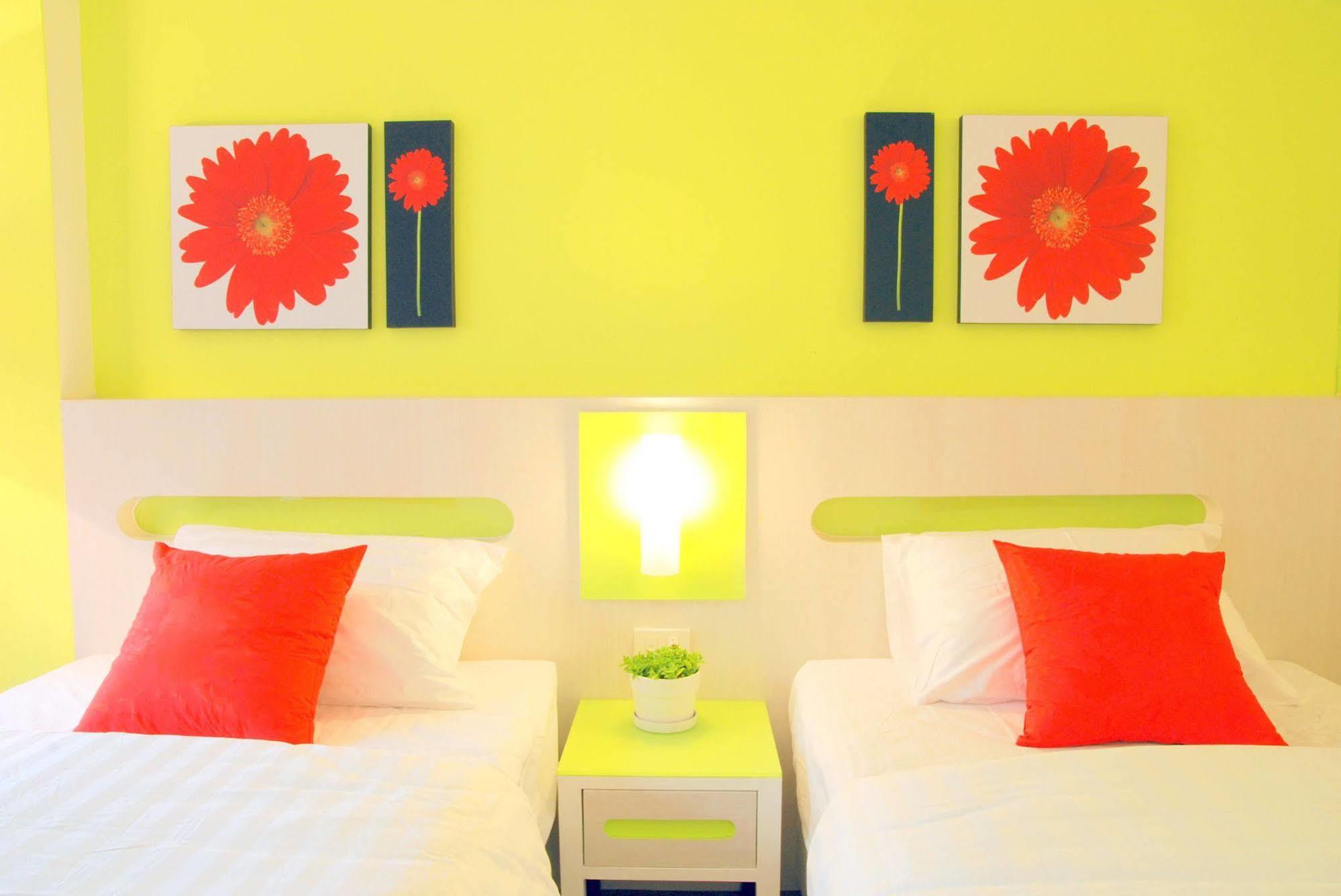 The Inn Saladaeng Bangkok Esterno foto