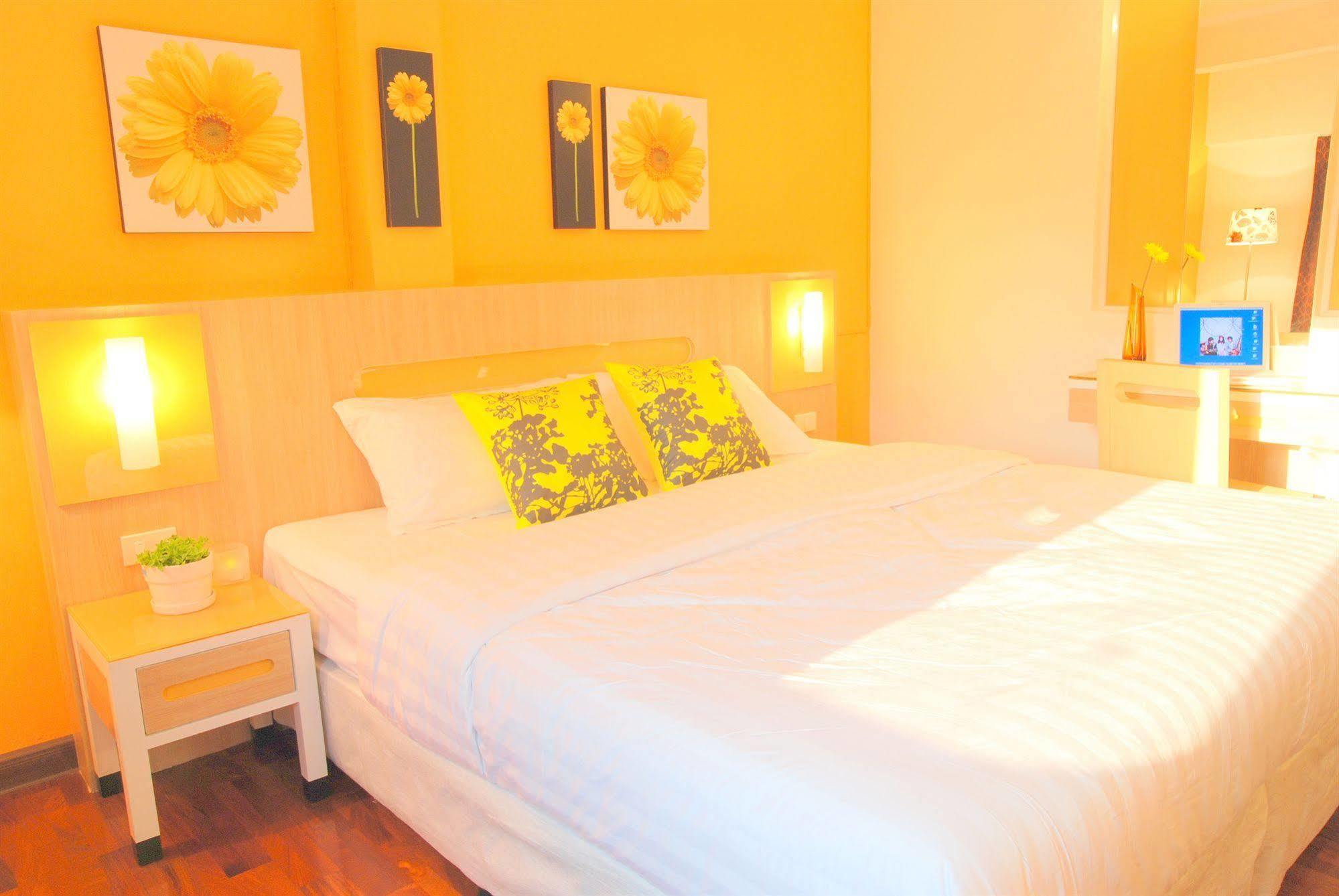 The Inn Saladaeng Bangkok Esterno foto